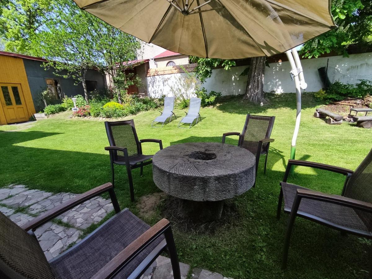 Apartman Utvina Extérieur photo