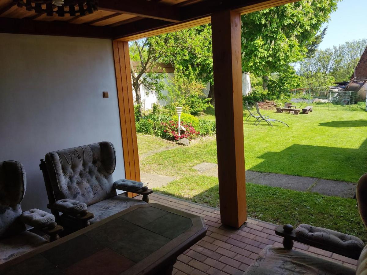 Apartman Utvina Extérieur photo